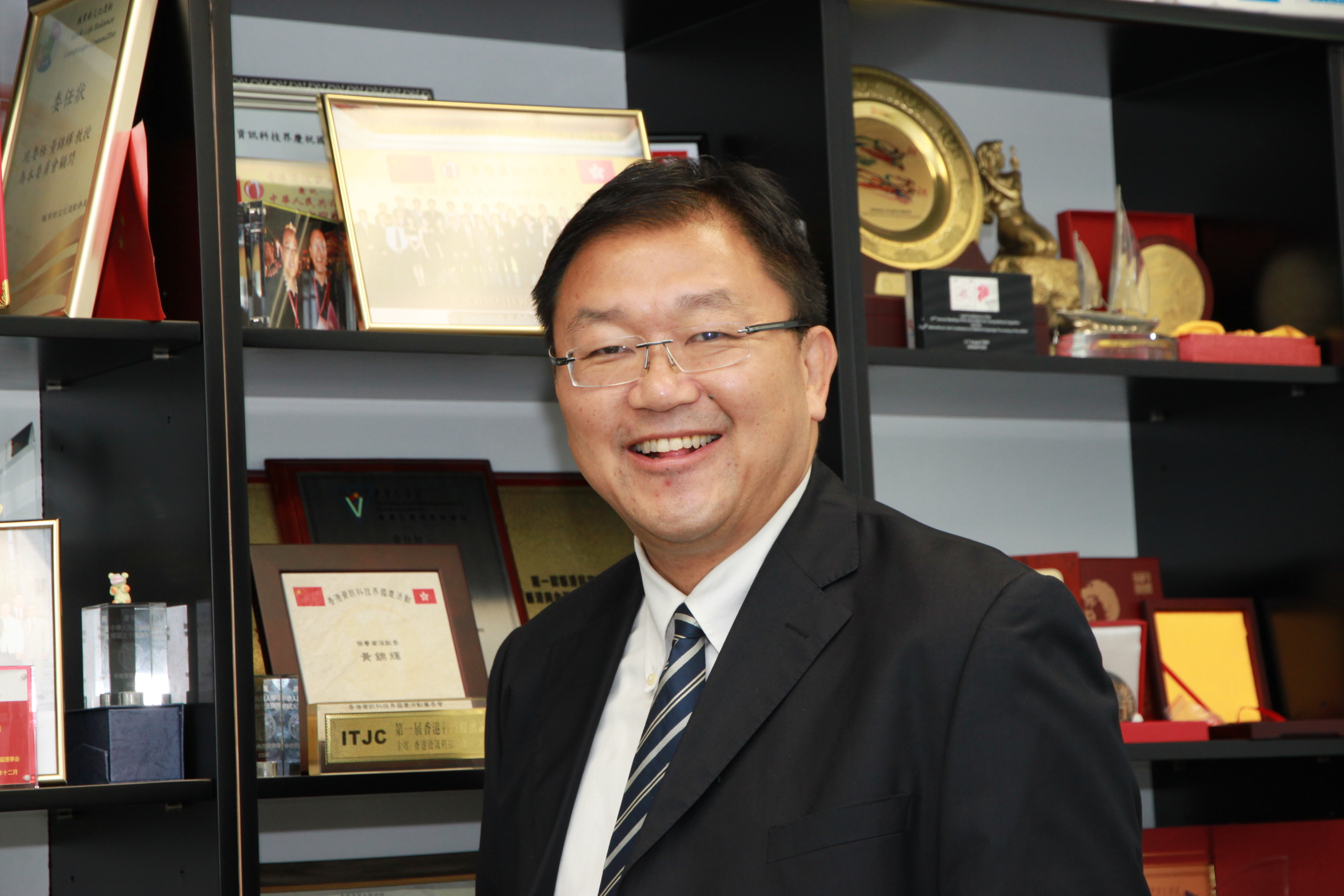 Prof. WONG Kam Fai receives the Saint Francis Prize in Techno-Humanities (2024)